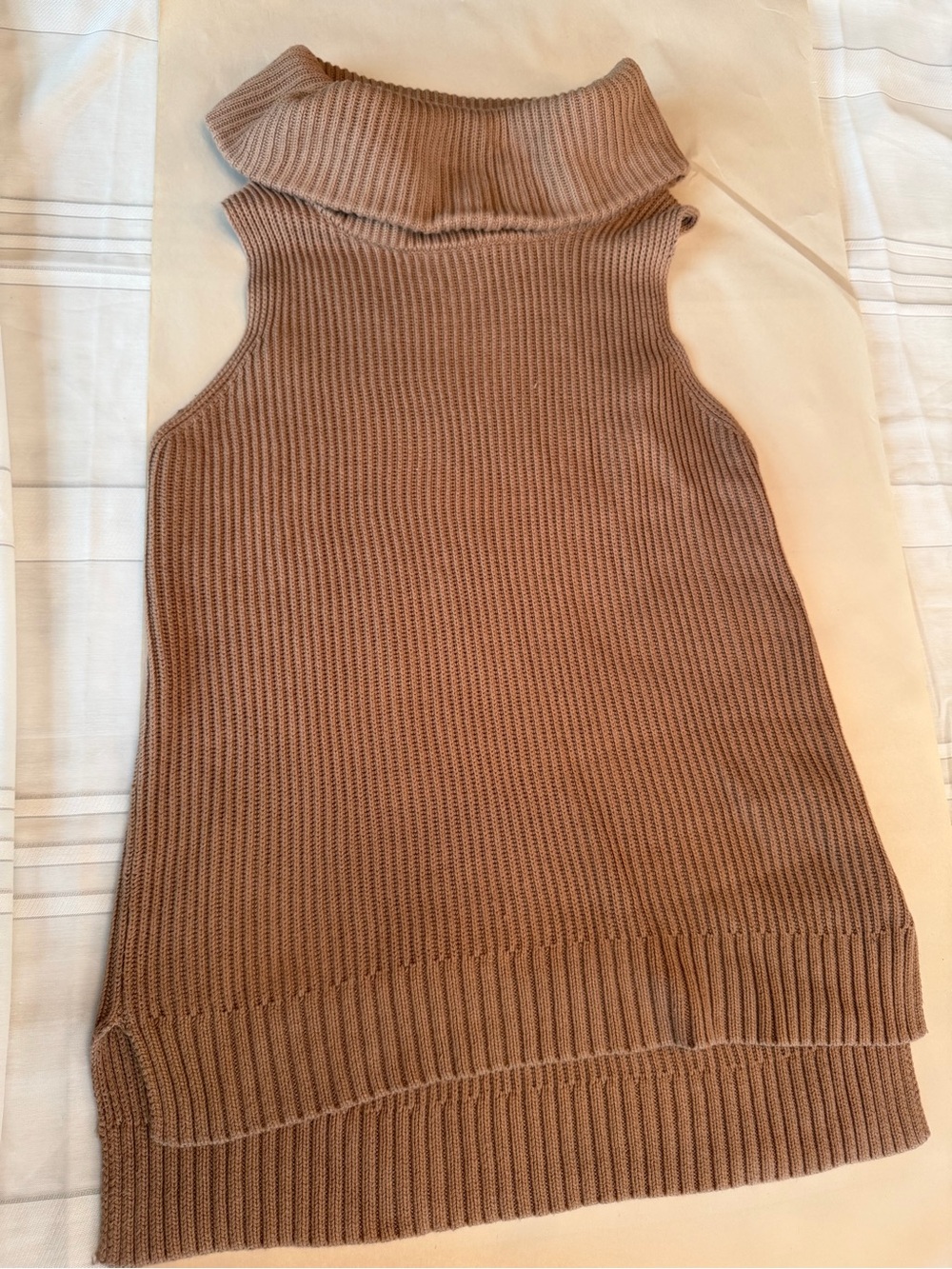 Michael Kors High Low Knit Turtleneck Size M Sleeveless